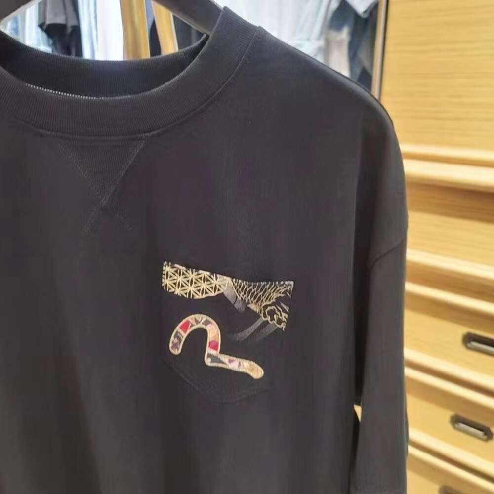 Trendy Brand High Version Fushen Short T-Shirt Embroidered With Multiple Pockets, Gold-Plated Koi, Loose Fitting Casual Couple Half Sleeved For Men And Women 255274