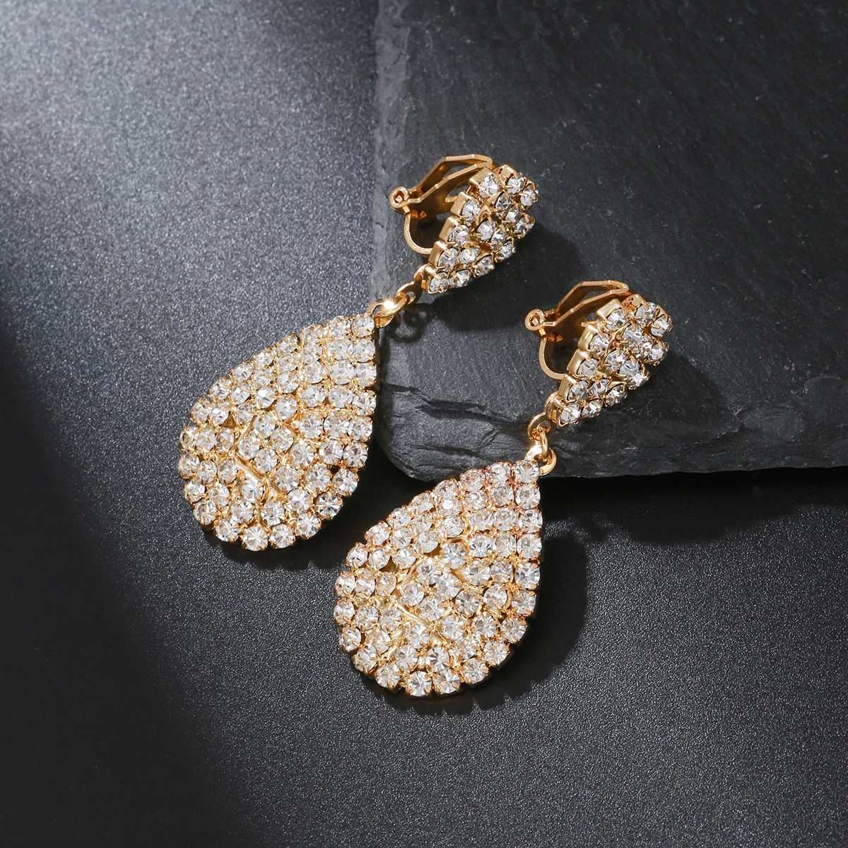 Other Water Drop Clip On Earring Cubic Zirconia Crystal Dangle Earrings Statement Earrings no pierced for Women Wedding Bridal jewelry 240419