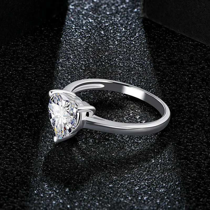 Pierścień Solitaire Attagems 2.0ct 8.0 mm Serce kształt moissanite zaręczyny Women Pierścień Pierścień 925 Srebrny diament