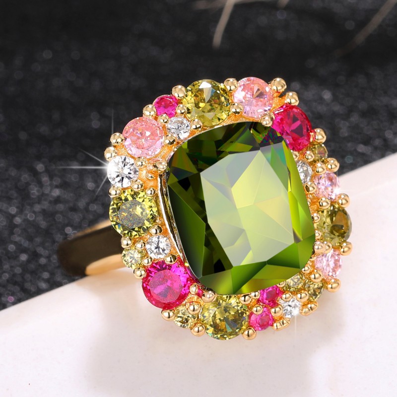 2024 CHOUCONG Märke bröllopsringar lyxiga vintage smycken 925 Sterling Silver Gold Fill Cushion Shape Emerald Zircon Party Women Elegant Engagement Band Ring Gift Gift