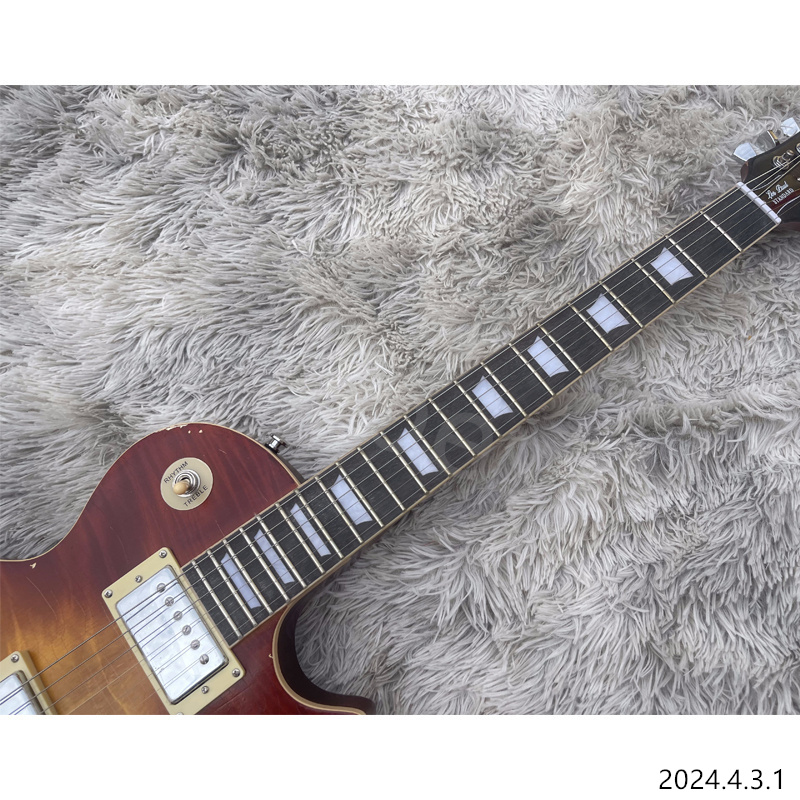 Stocking! Electric Guitar Dark Red Burst Flame Top Pickups No Pickgaurd Small Pin Bridge Spedizione gratuita!