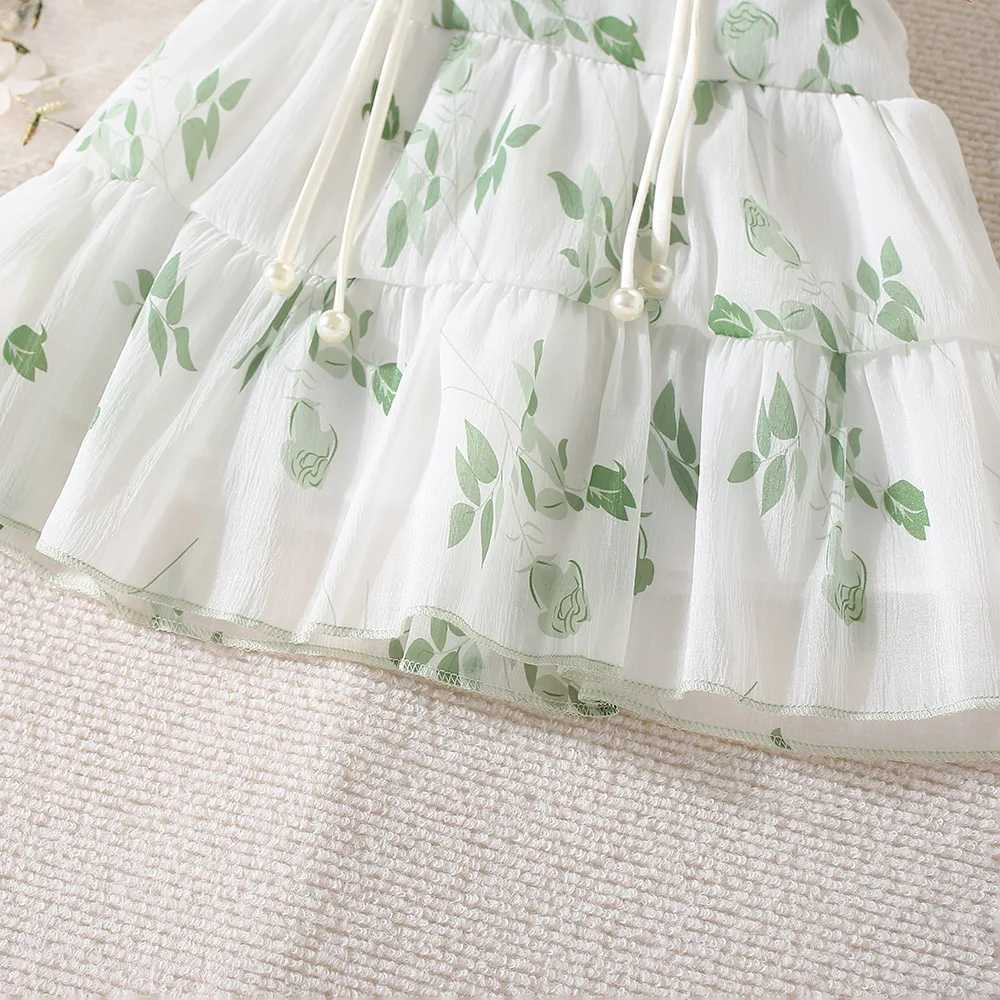 Flickas klänningar sommar ny tjej baby klänning handmålat grönt ljus och tunn nät blomma små flygande ärmar kinesiska söta prinsessklänning D240419