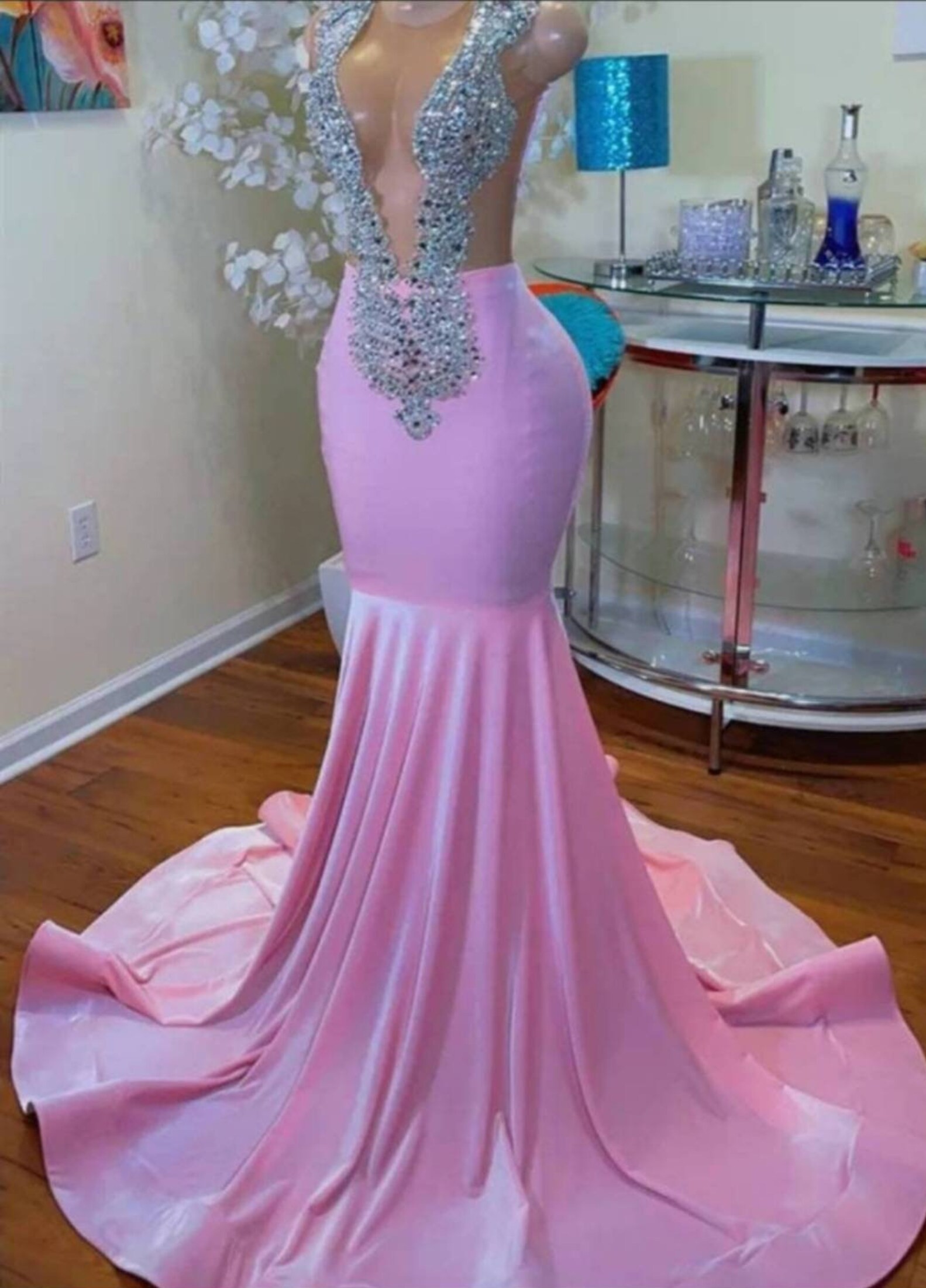 Pembe aso ebi denizkızı gece elbiseleri ışıltılı rhinestones boncuklu eğimli vn boyun balo resmi önlükler ince ve parlama kadınlar ikinci resepsiyon partisi gala elbisesi cl3512