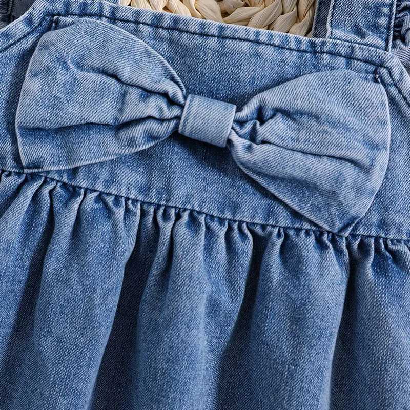 Flickans klänningar Milancel 2024 Nya sommar barnkläder flickor söt båge prinsessan klänning flygande ärm solid denim hängslen klänningar d240423