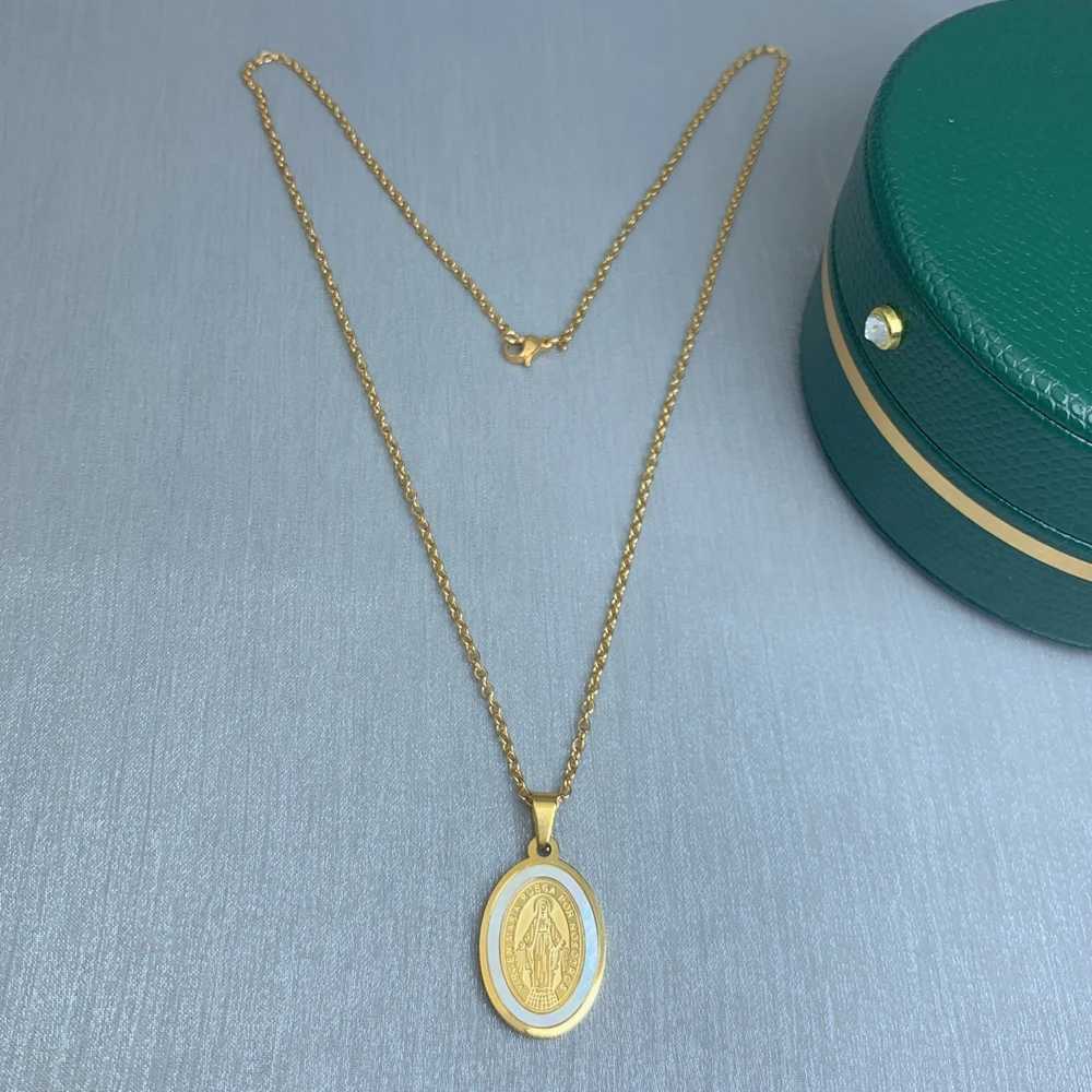 Pendant Necklaces Stainless Steel Gold Plated Oval Medal Religious Virgin Mary Pendant Necklace For Women 2022 Gift Jewelry Wholesale 240419