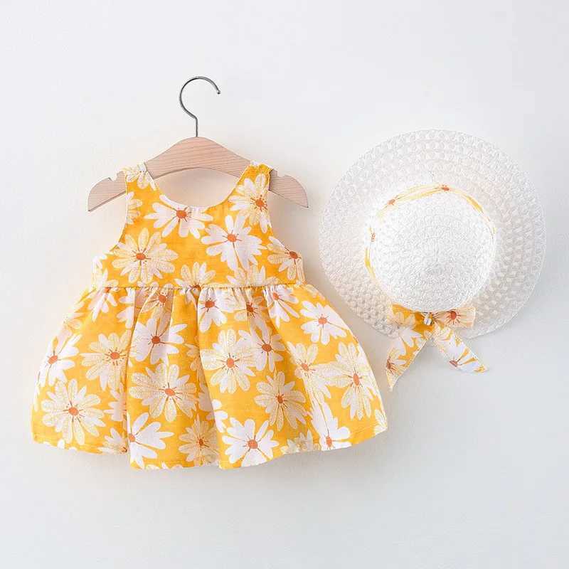 Robes de fille 2023 Été Nouvelle robe de bébé Small Daisy Coton Princesse robe Big Bow Sling Childrens Vêtements Gift Hat D240423