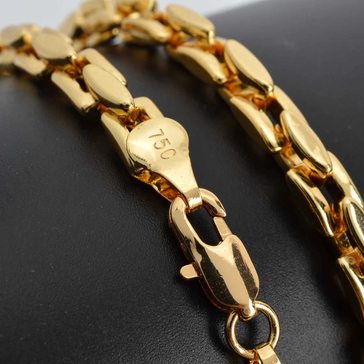 Pendanthalsband Hiphop Punk Curb Cuban Link Chain Necklace For Women Man Statement Italian 18K Gold Color Choker Trendy Daily Wedding Party Gift 240419