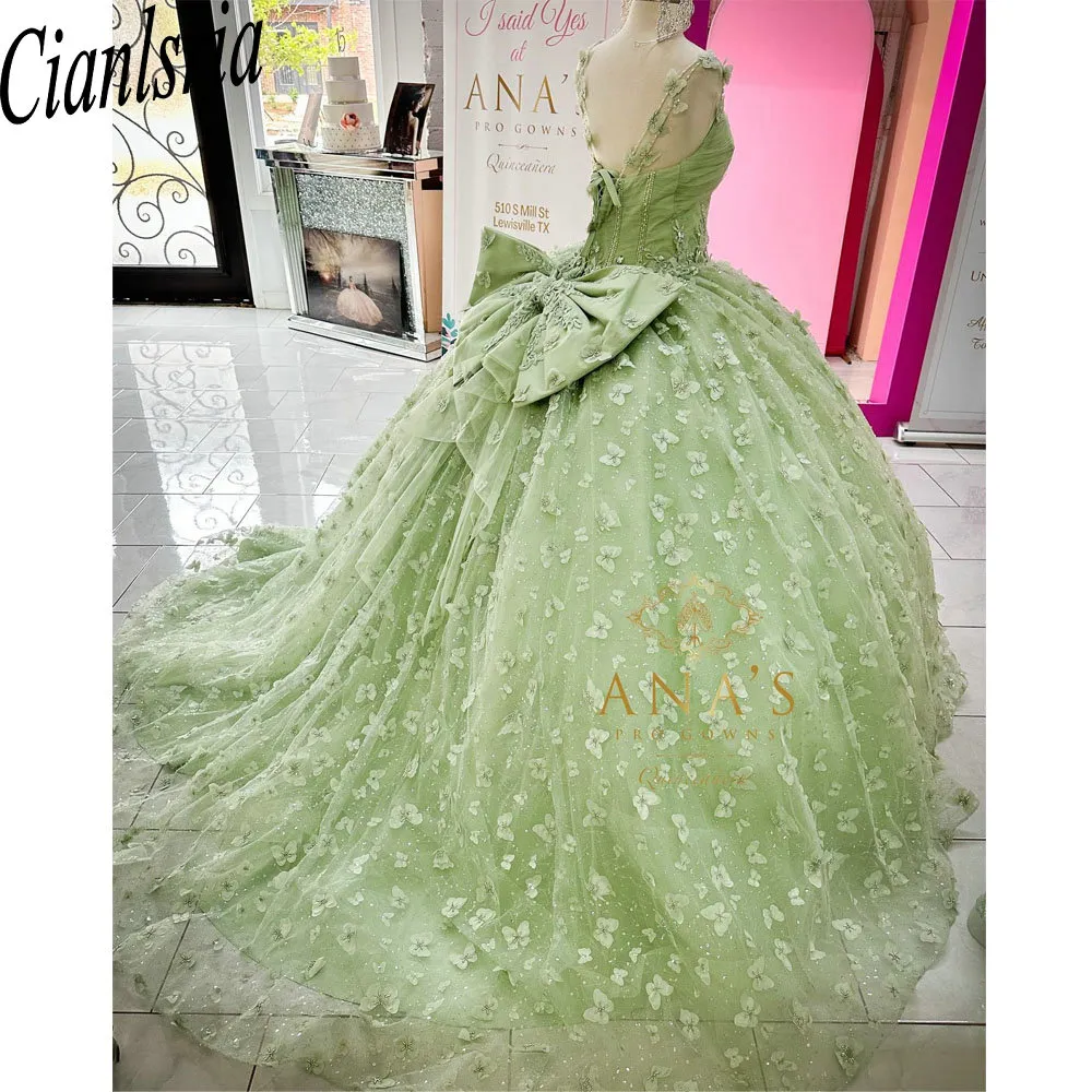 Sage Green Green 3D Abito a farfalla Abiti Quinceanera Abiti Spaghetti Cinghie Pearle Corsetto perle Sweet 16 Vestido de 15 Anos