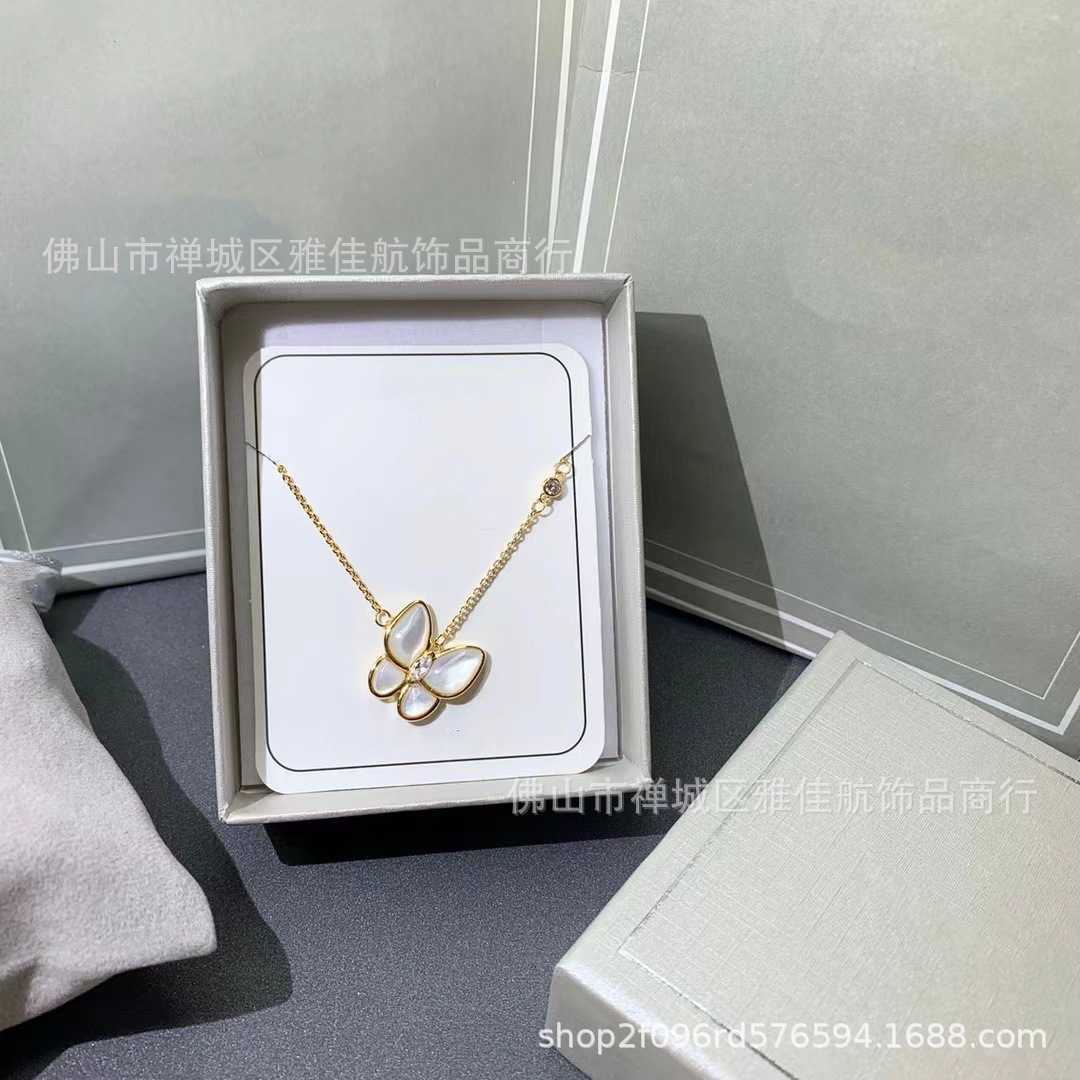 Designer Brand Van New Butterfly Fritillaria Necklace Womens High Edition Rose Plated Gold Fashion örhängen med logotyp