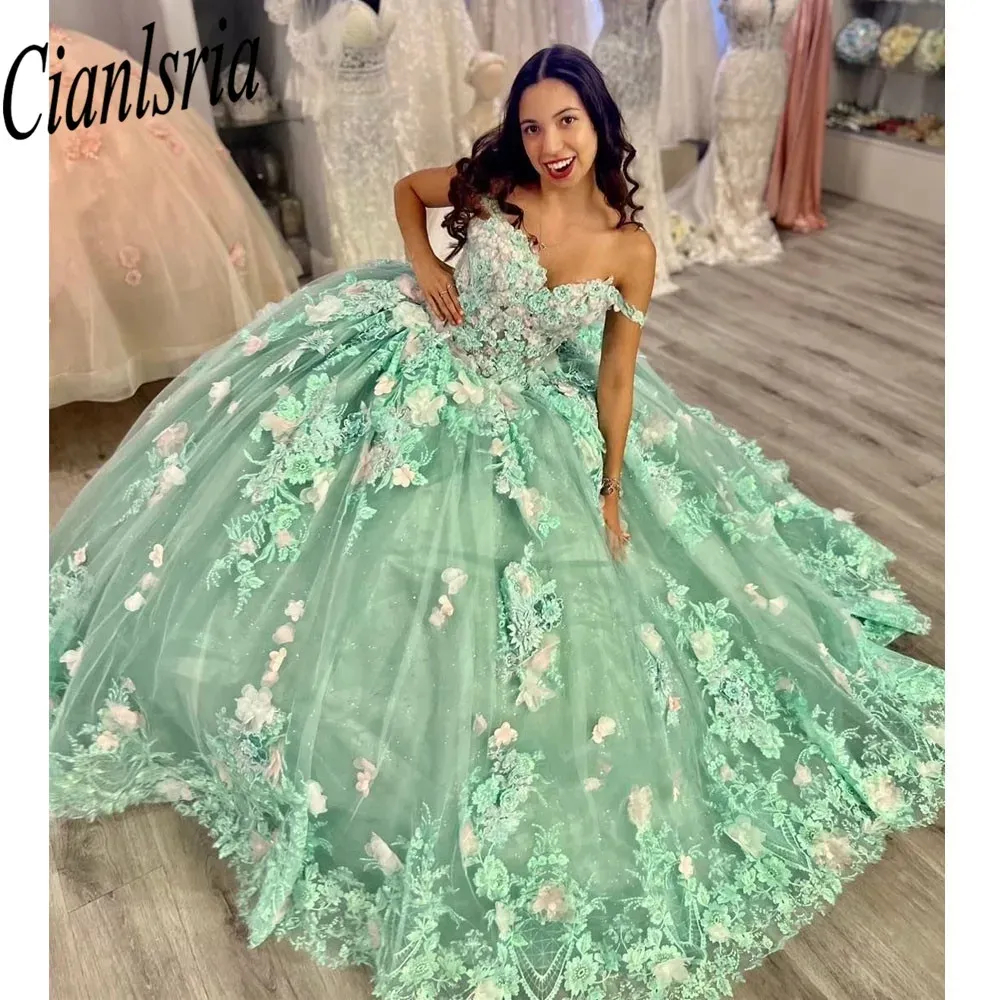 Vestido de quinceanera de lujo verde dulce de 16 pelota 2024 cuentas de cristal apliques vestidos de 15 anos encaje-up