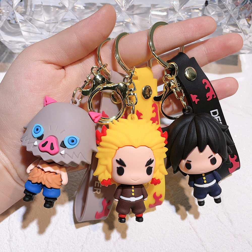 Keychains Woman Designer Accessories Anime Ghost Killer Keychain Stove Door Charcoal Range Bean Action Figure Keychain Cartoon Mönster Bil Ryggsäck Keyrings