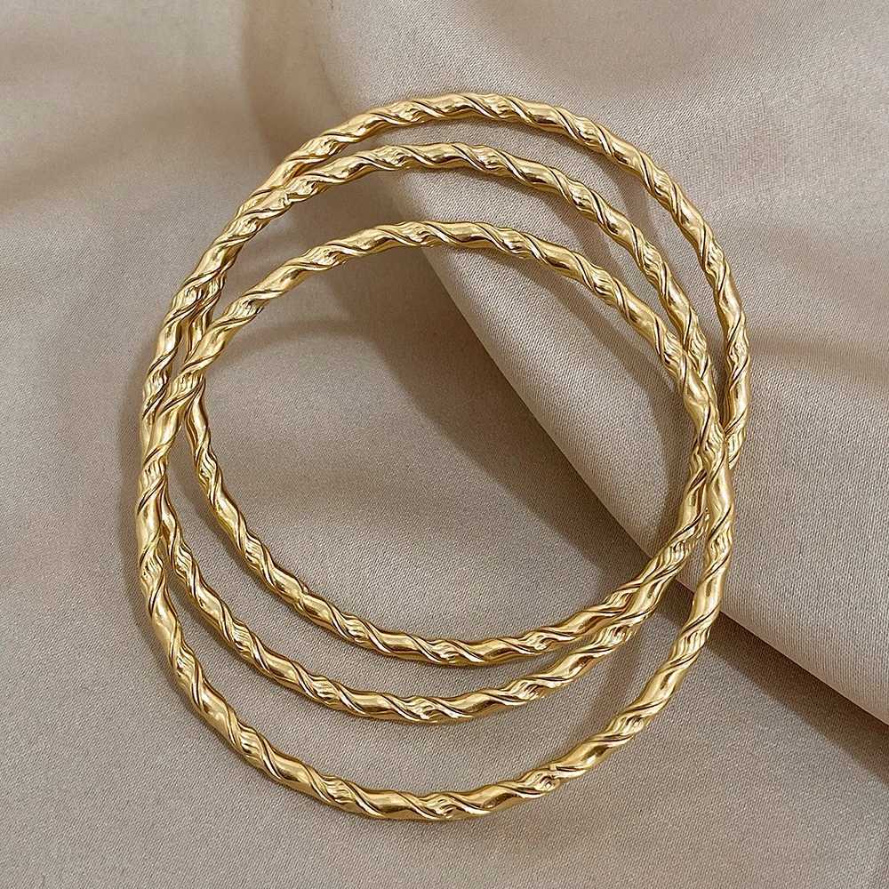 Bangle Gold Color Twist Bransoletka Bransoletka Bransoletka Klasyczna Klasycka Budda Bransoleta Złota Układana Banles dla Womenl240417