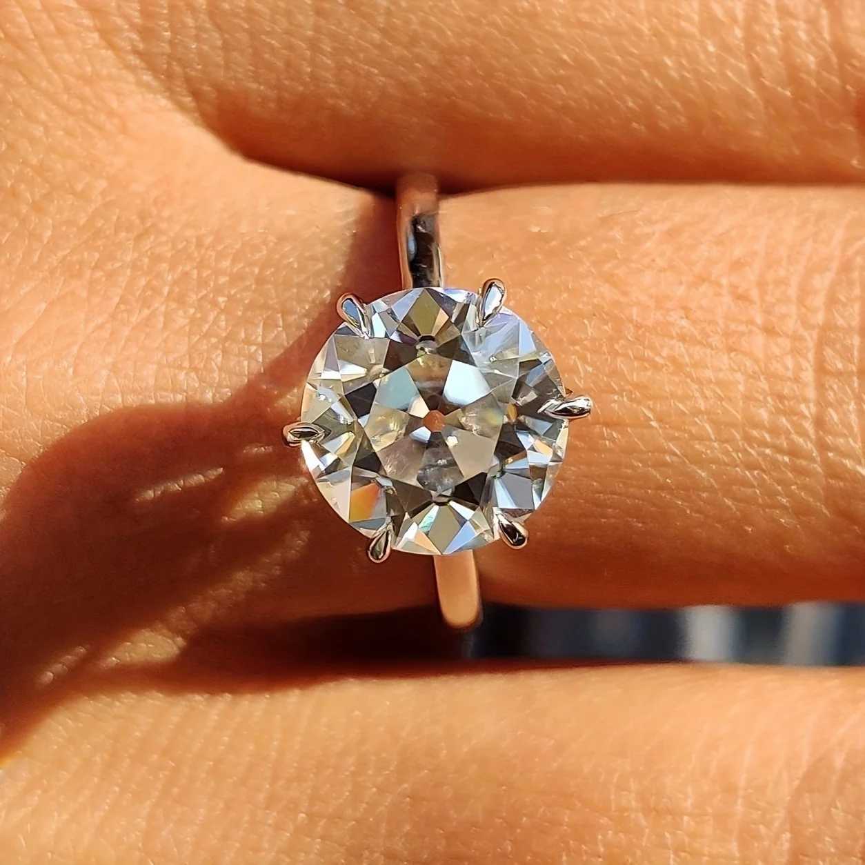Кольцо для пасьянса 5CT MOISSANITE 925 Серебряное серебряное обручальное кольцо, ограждение, 6-проектное подарки для годовщины свадьбы D240419