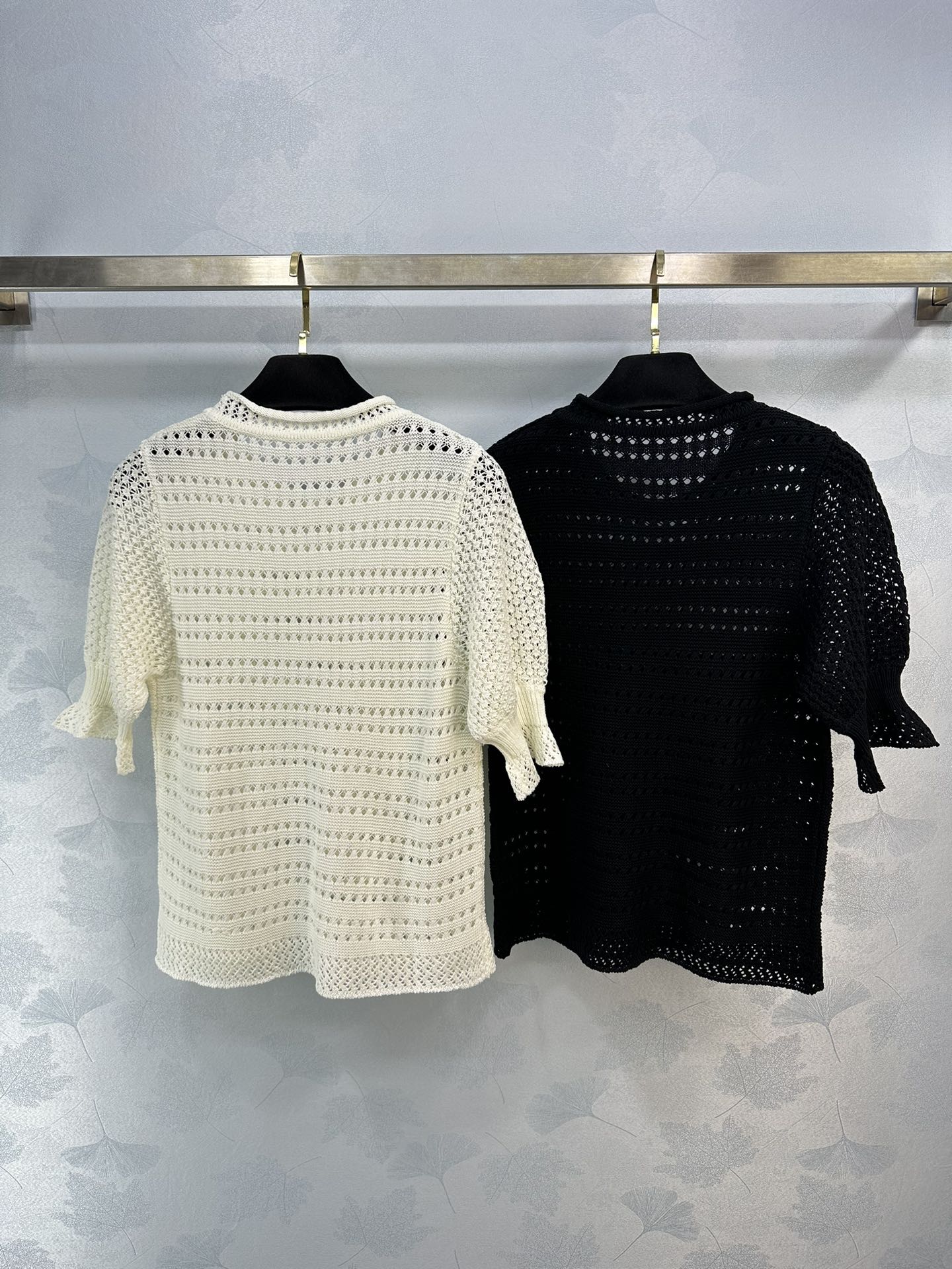 325 2024 Brand de verão da pista do mesmo estilo Sweater de manga curta Crew White Neck Fashion Roupos de moda de alta qualidade D873