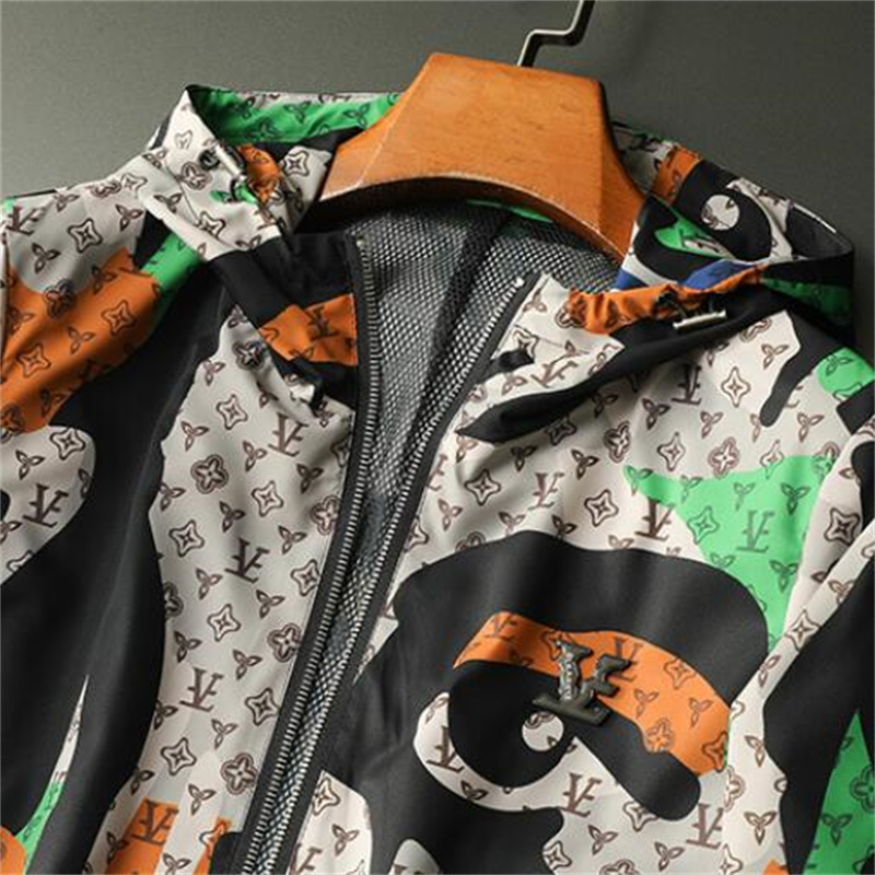 New Fashion 2024 Men's Women Hooded jackets Thin designer sun protection trench coats Women's Coats Luxury hip hop Outdoor Jacket Asian size M-5XL