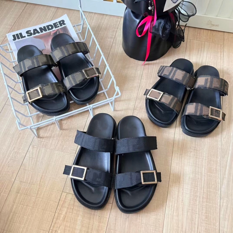 Designer kvinnors tofflor sommar mode platta sandaler spänne remmar strandskor hotell bekväm mjuk drag designer kvinnors skoslåda