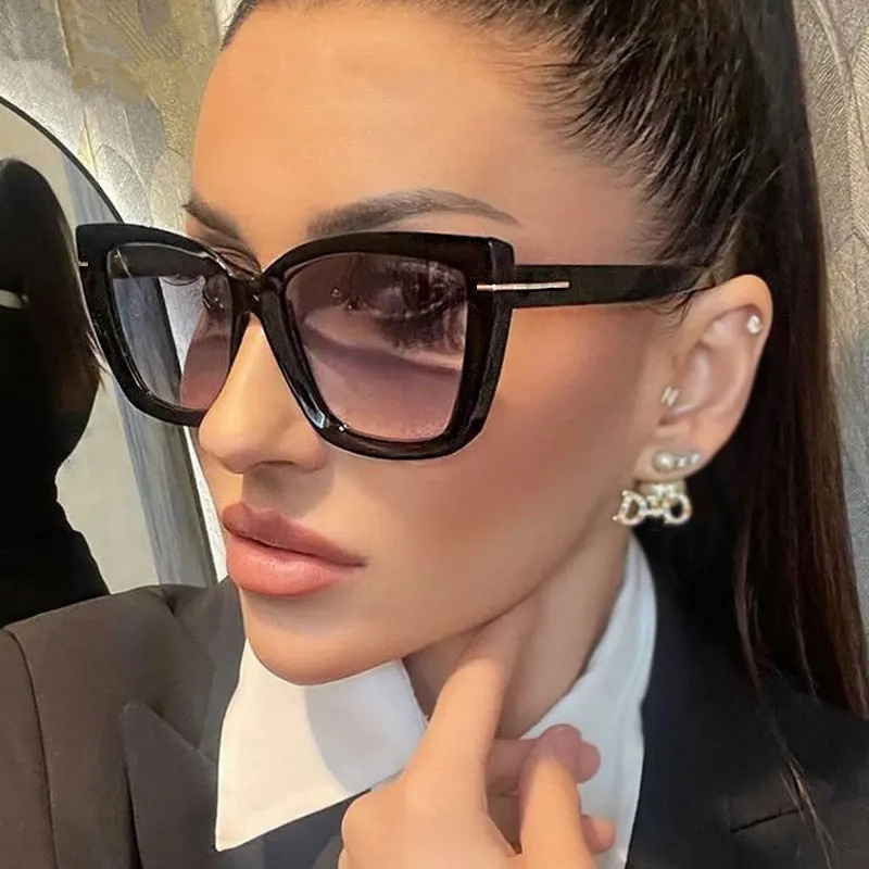 الجودة Euro-Am Hot Butterfly Sunglasses UV400 للنساء من 920 طراز Ashion Lady Big Cateye Gradient Glasses Summer Googles Ornaments Fullset Design Case57-15-140