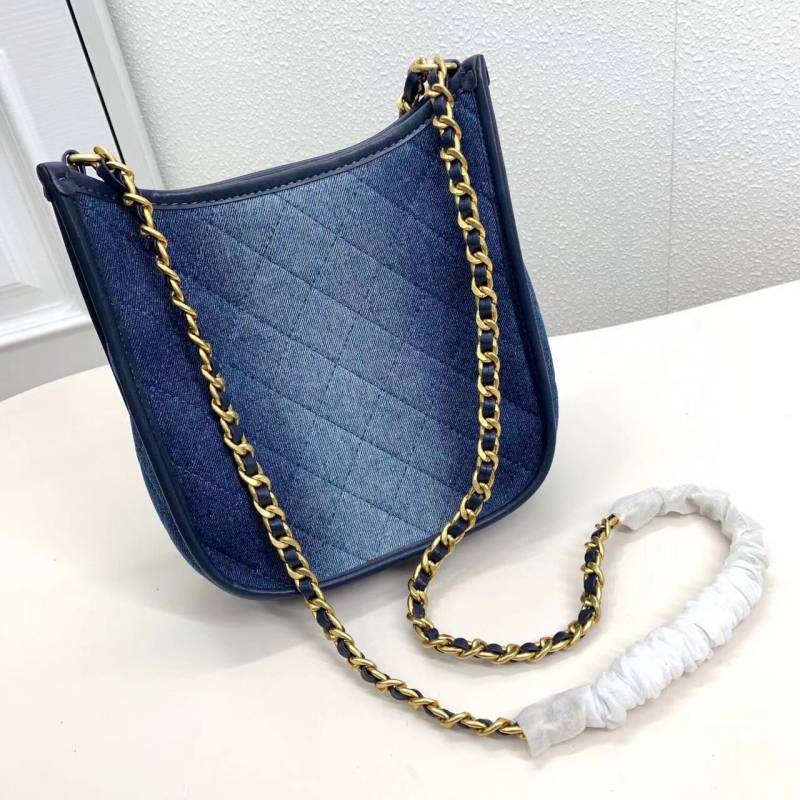 Designer Donne da sella da sella con fibbiano Modello di ricamo da ricamo in tela Borsa a tracolla in metallo Borsa di moda squisita Diamond Controllo Borsa di design