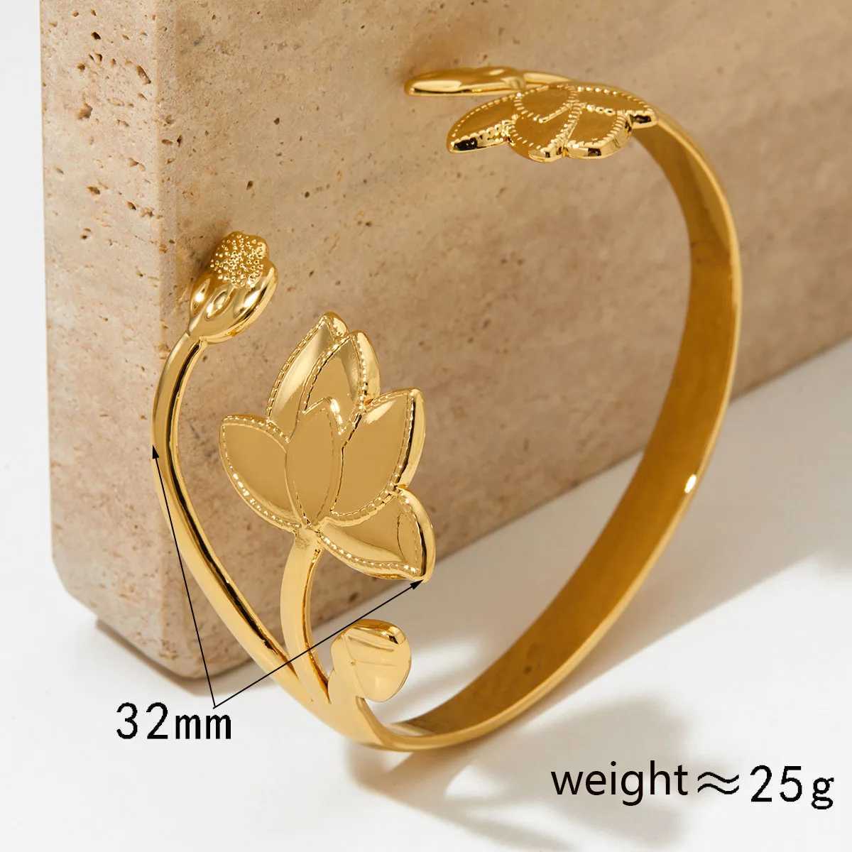 Chain PerisBox Lotus flower Stainless Steel Open Bracelet Women Exaggerated Elegant Fashionable Waterproof Party Jewelry Accessories Y240420