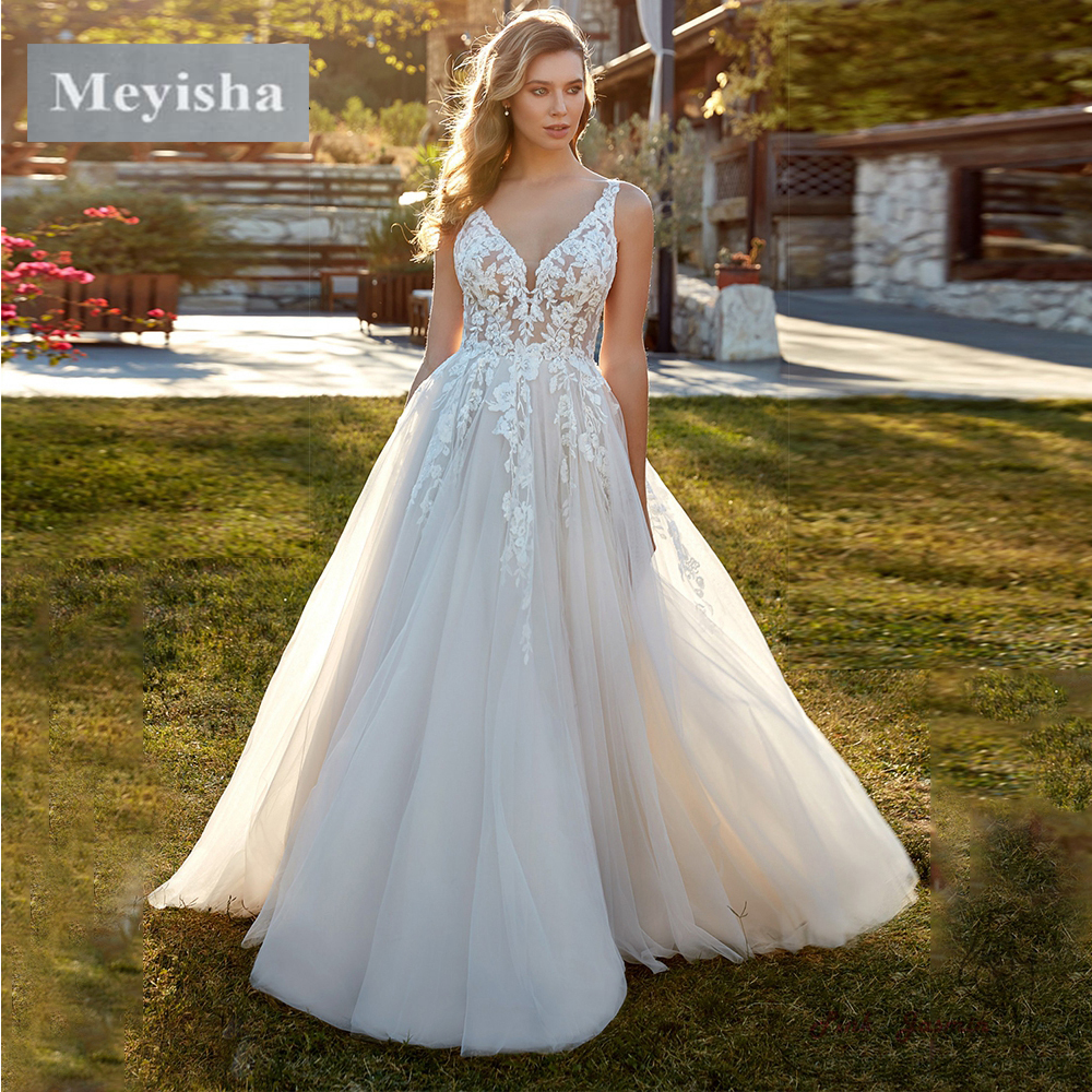 ZJ6006 2024 Shiny Boho Wedding Dresses V-Neck Sparkly Lace Glitter Tulle Bride Gowns With Venice Applique