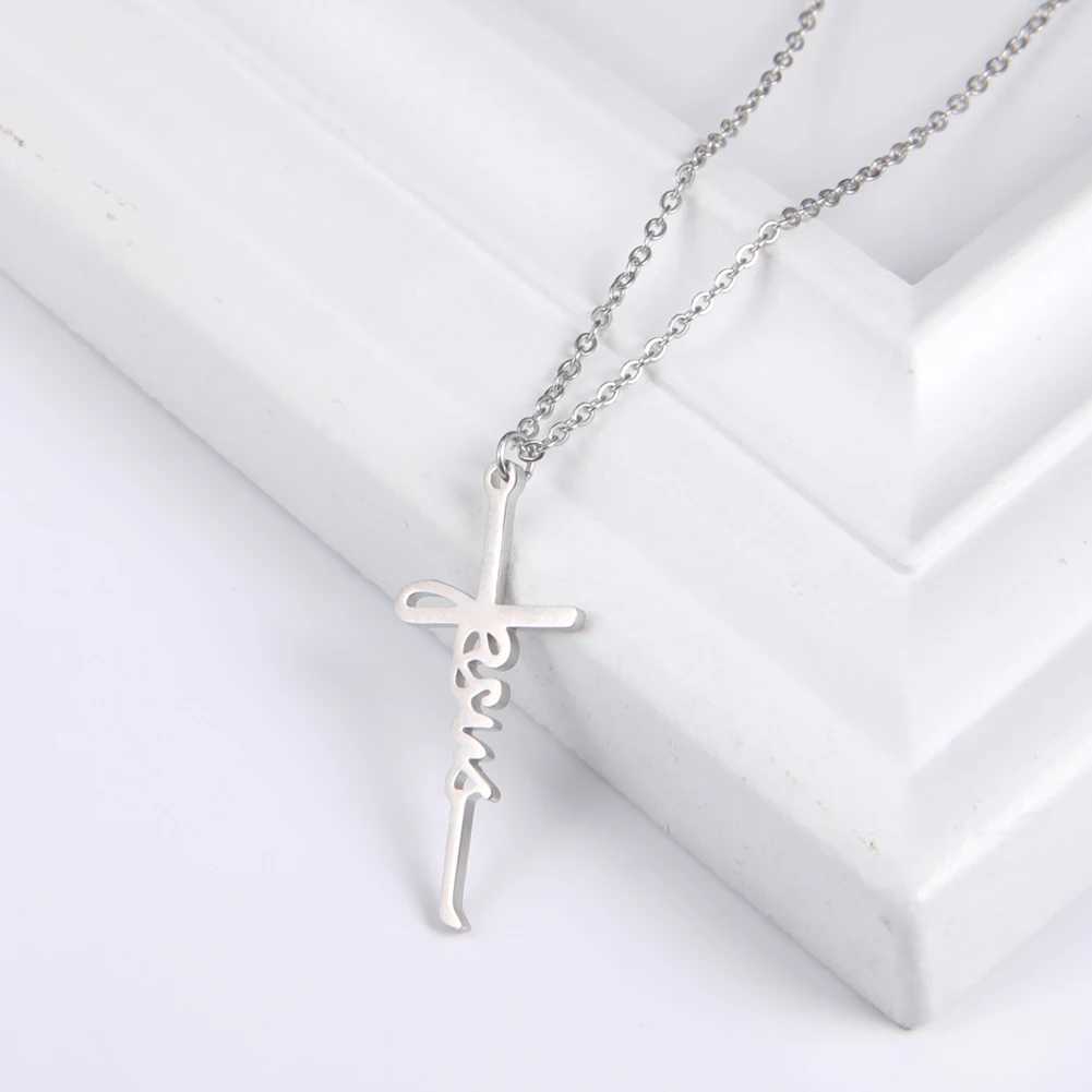 Colliers de pendentif Skyrim Jésus Cross Pendants Collier pour femmes hommes Chaînes en acier inoxydable Sauveur chrétien Sauveur Bijoux de bijoux Y240420