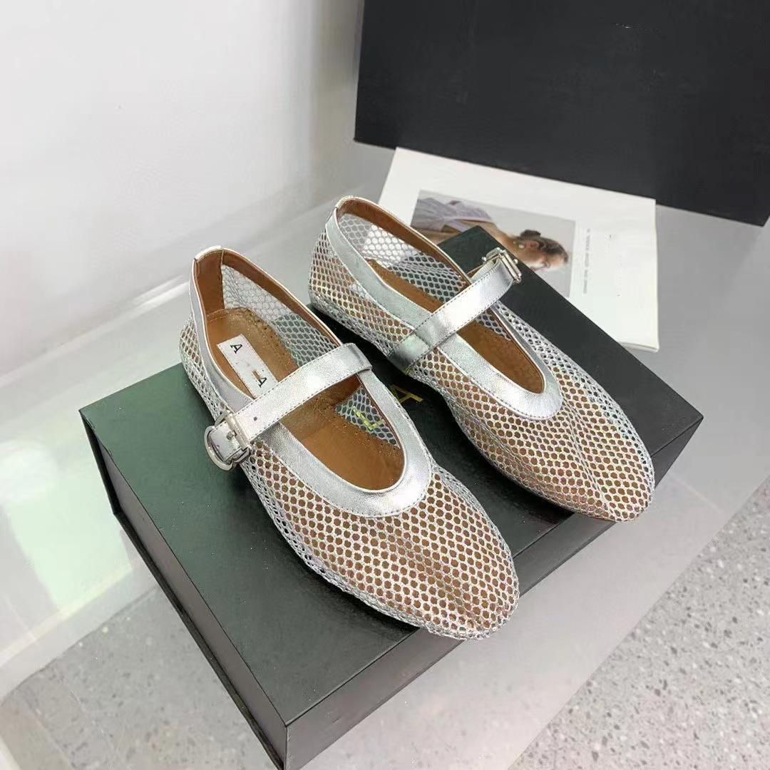 Designer Ballet Shoes 2024 New Women's casual flats Designer sandals Round Head Rhinestone Boat Shoes Luxury Leather riveted Mary Jane shoes Designer dress shoes