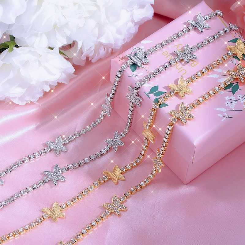 Pendant Necklaces Trendy Cute Iced Out Butterfly Choker Necklaces For Women Men Gold Silver Color Tennis Chain Animals Pendant Rhinestone Jewelry Y240420