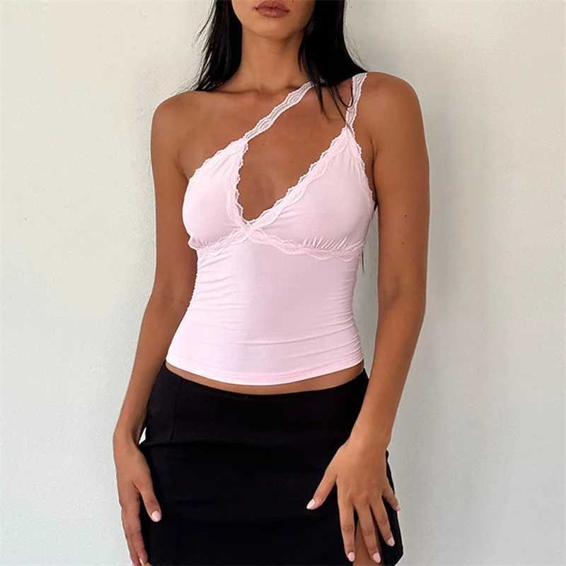 Women's Tanks Camis Xingqing Lace Patchwork Top y2k Clothes Women Summer Asymmetric Shoulder Slveless Cropped T Shirt 2000s Vest Party Clubwear Y240420