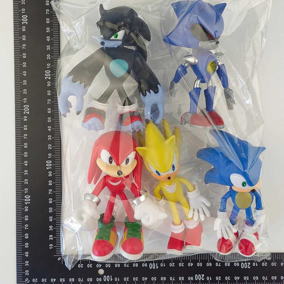 Action Toy Figures Set mignon sonic pvc personnage jouet hedgehog shadow tail fig Figure 14cm Model Dolls Enfants Animal Toy Birthday Gift T240422