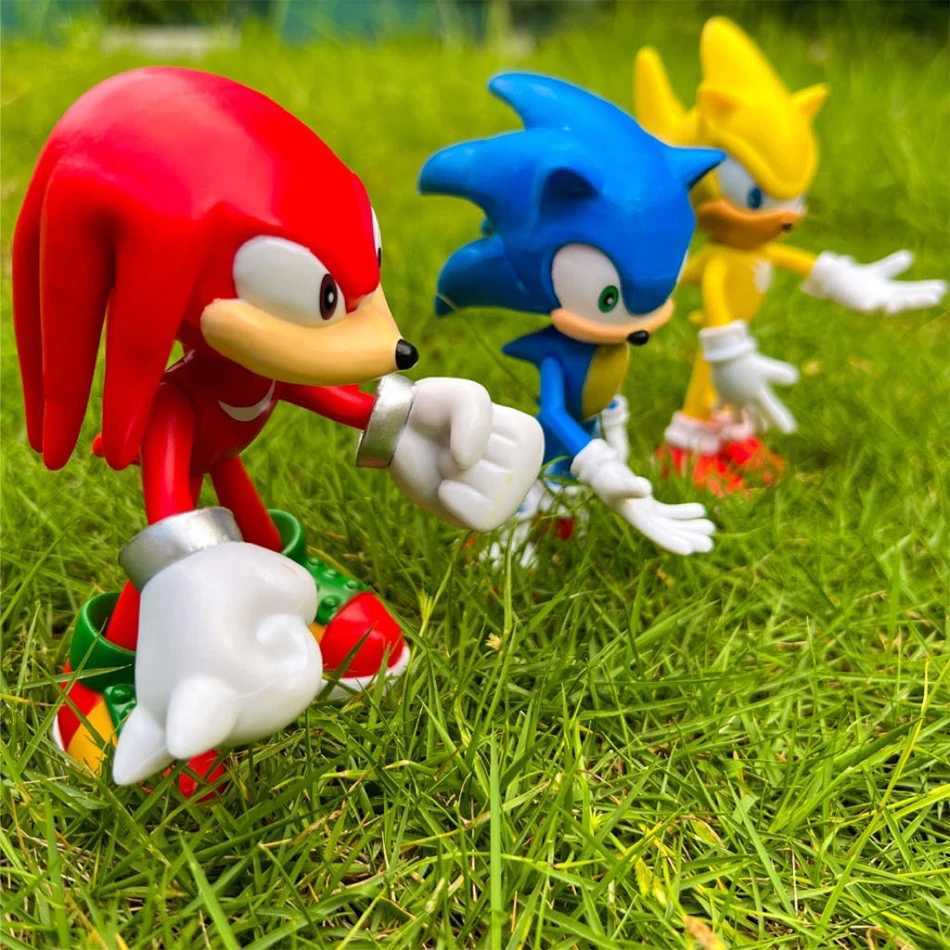 Action Toy Figures Set mignon sonic pvc personnage jouet hedgehog shadow tail fig Figure 14cm Model Dolls Enfants Animal Toy Birthday Gift T240422