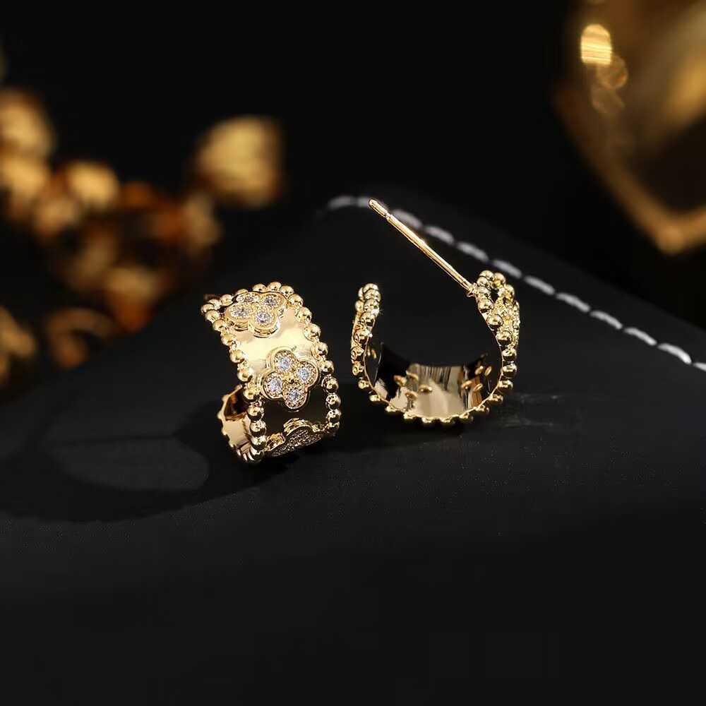 Designer charm High version s925 silver needle+genuine gold electroplated Van inlaid diamond clover earrings kaleidoscope C-shaped