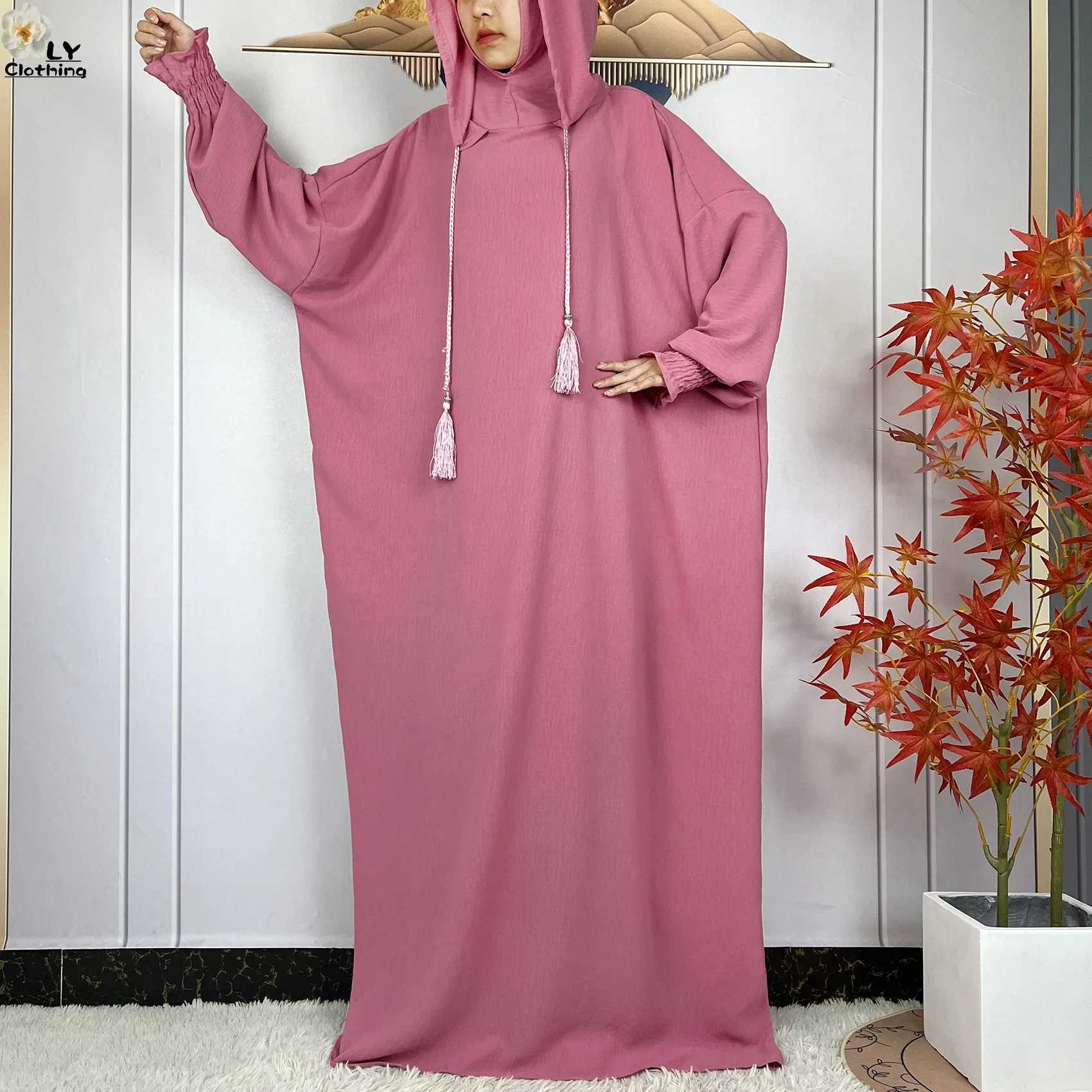 Roupas étnicas mais novas Ramadãs muçulmanos dois chapéus Abaya Dubai Turquia Islam Roupas de oração de alta qualidade vestidos de tecido africano vestido solto D240419