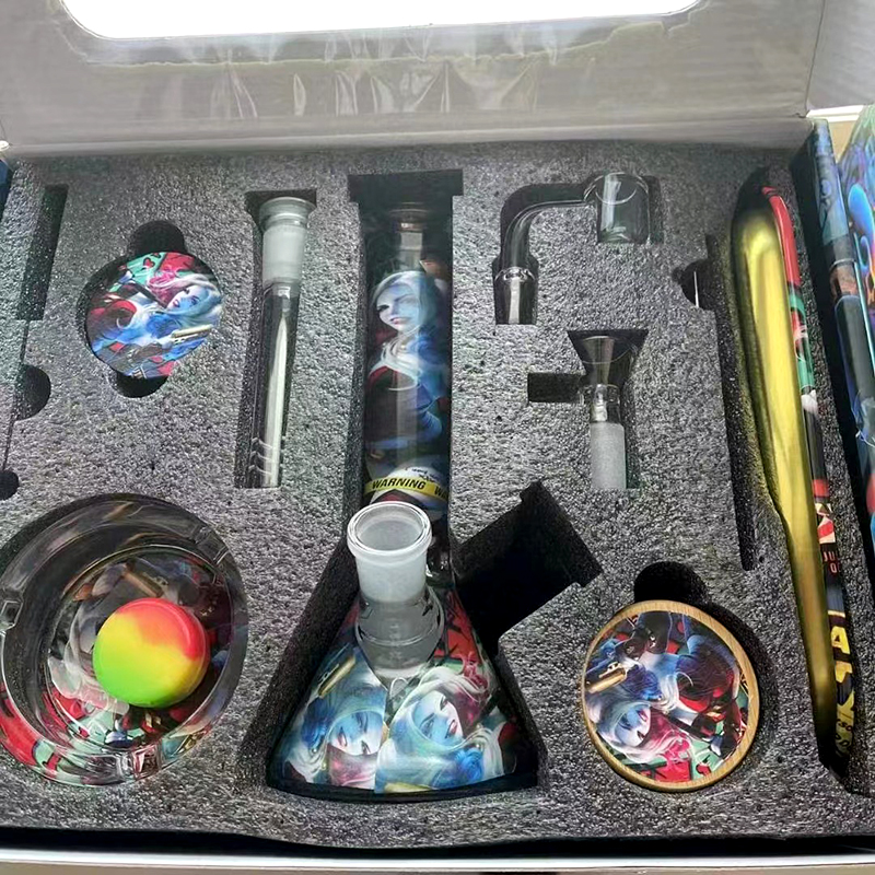 Personlig designglas Bong 9in1 Hookah Kit tjockt vattenrör med örtkvarnförvaringstank Tobaksbrickor Rökning Tillbehör Bongs Set Designer