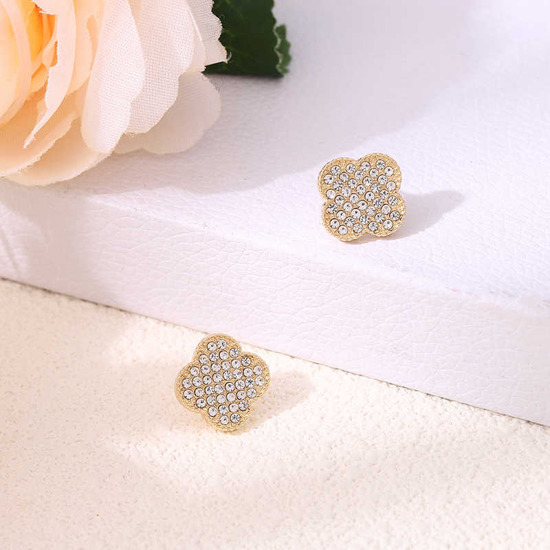 Designer Charm New Van High Edition Lucky Clover Womens S925 Silver Natural Earrings Alloy Mode Jewelry