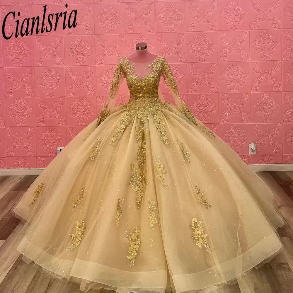 Księżniczka suknia balowa długie sukienki Quinceanera długie rękawy koronkowe kryształowe koraliki tiulowy szyja