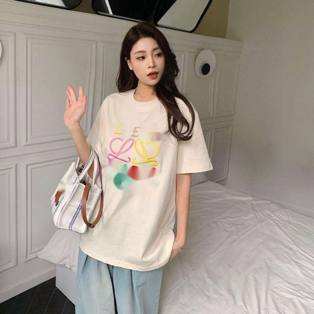 Loewve T Shirt Designer T Shirt Luxury Fashion Womens Colorful Letter Embroidered Short Sleeved Summer New Versatile And Loose Style Top