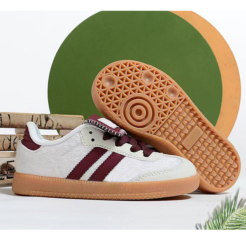 2024 Sambas Kids Schuhe Triple Pink Foam Panda UNC Low Strangelove Syracuse Laser Orange Uni Chorophyl Chlorophyll grau Frog Holiday Special Billig Kleinkinder