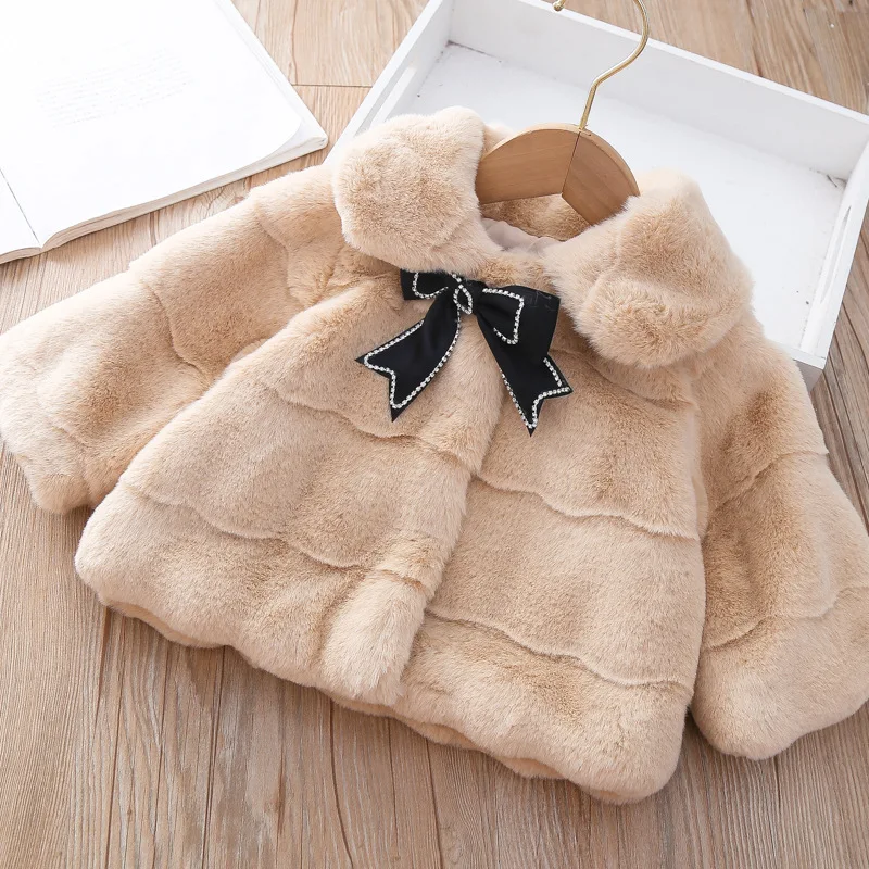 Manteaux 05y Baby Girl Vêtements Nouveau manteau d'hiver épaissis de veste chaude en laine Mabille de fourrure en laine fille pull veste nouée arche