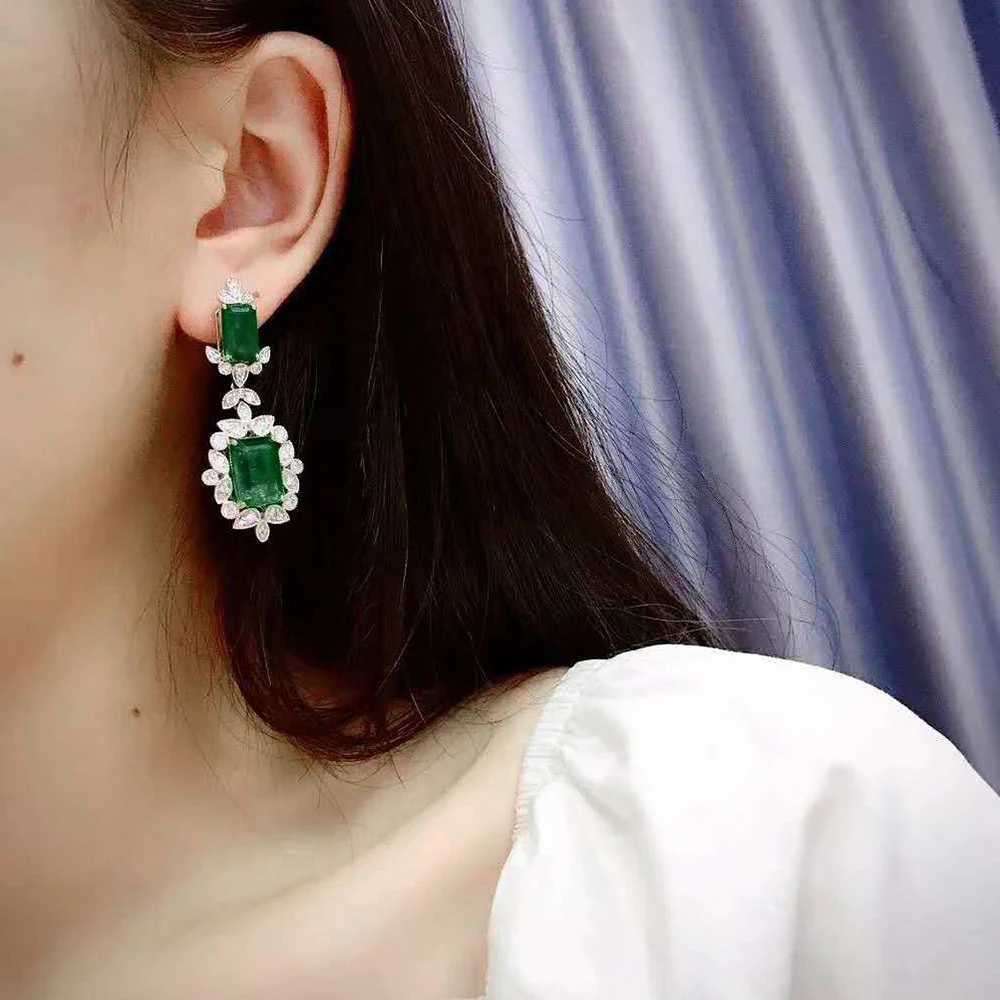 Dangle Chandelier Huitan Luxury Elegant Green Cubic Zirconia Dangle Earrings for Women New Item Wedding Engagement Accessories Gift Trendy Jewelry d240323