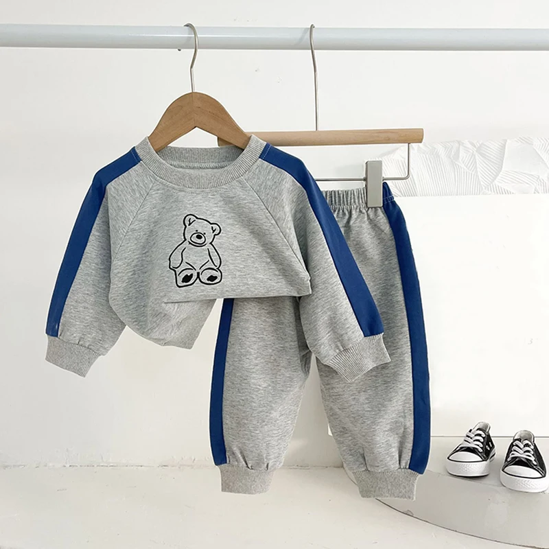 Zestawy wiosna i jesień Nowy garnitur dla dzieci Dziewczyny Baby Casual Cartoon Print Pullover Boys Longsleeved Bluza Spodni 