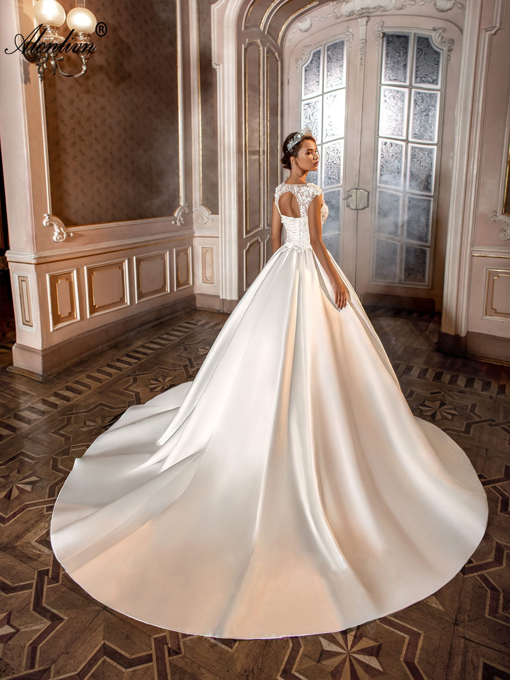 Robe de mariée en satin de luxe Col de robe de mariée carrée