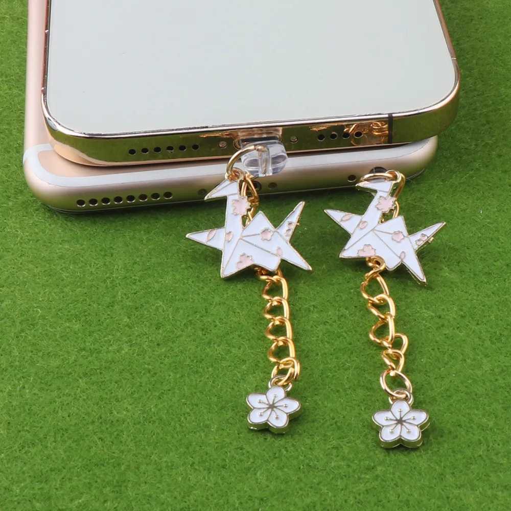 Cell Phone Anti-Dust Gadgets Cartoon Fan Anti Dust Plug Charm Anime Charge Port Plug Thousand Paper Cranes Usb C Phone Dust Plugs Cap Cute For Iphone Hole Y240423