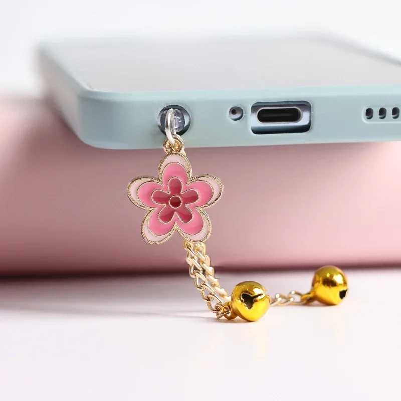 Mobiltelefon Anti-dammtillgångar Kawaii Gradient Flowers Dust Plug Charm Phone Anti Dust Cap 3,5 mm Jack Charge Port Plug för iPhone USB C Dammskyddsstopp Y240423