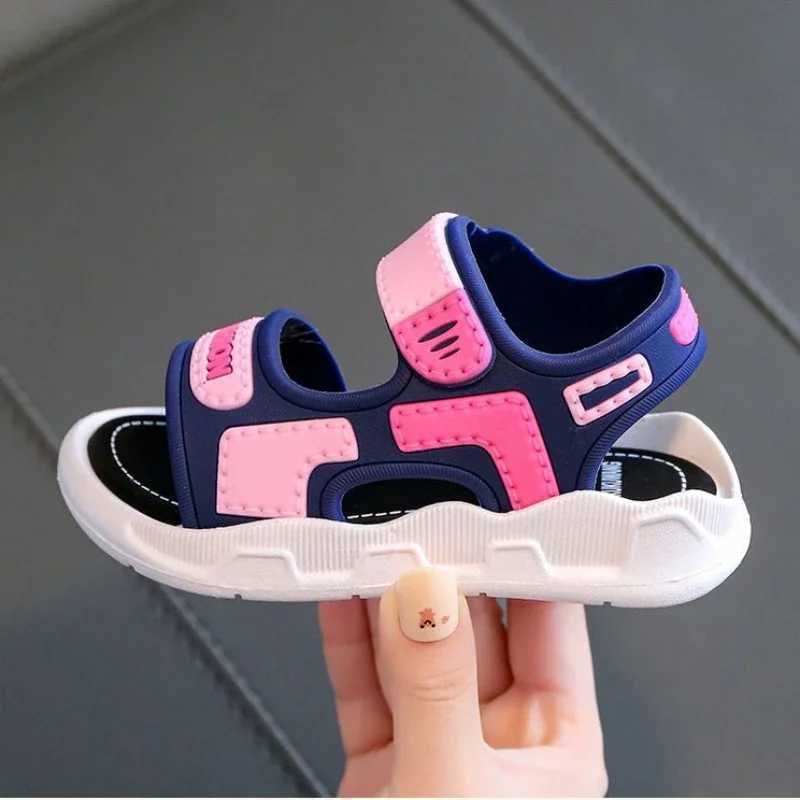 Slipper Frasnablerens Sandals Sandals Baby Shoes Boys Soft Sole Sole Anti Slip Boys and Girls Preschool Preschool Shoes Summer Beach 2-10 Years Y240423