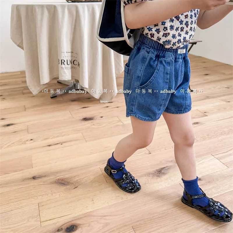 Shorts 2023 Été Nouveaux enfants en vrac Fashion Girls Denim mince coton garçons courte jean Kids Casual Baby Clothes H240423