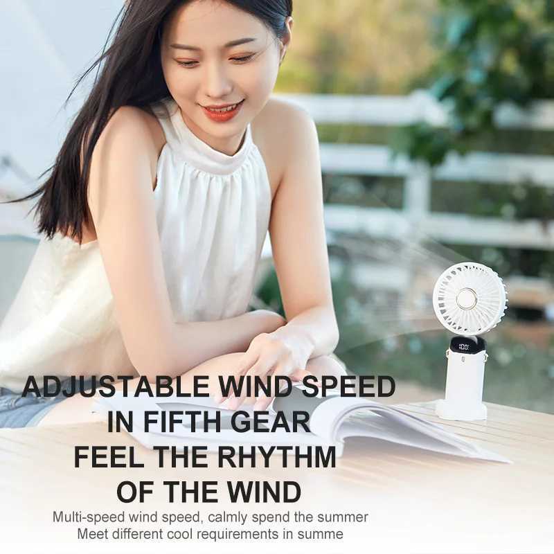 Inne urządzenia 1800 mAh USB Handheld Fan Mini Portable Student Mini FFan Digital Display Folding Perfume Fan pulpitu J240423