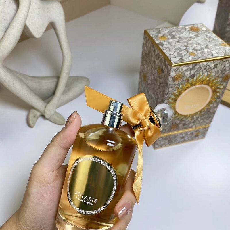 Lyxiga lager designer flora parfym för kvinnor köln solaris 100 ml kvinna sexig doft parfymer spray edp parfums bröllop snabbt fartyg grossist
