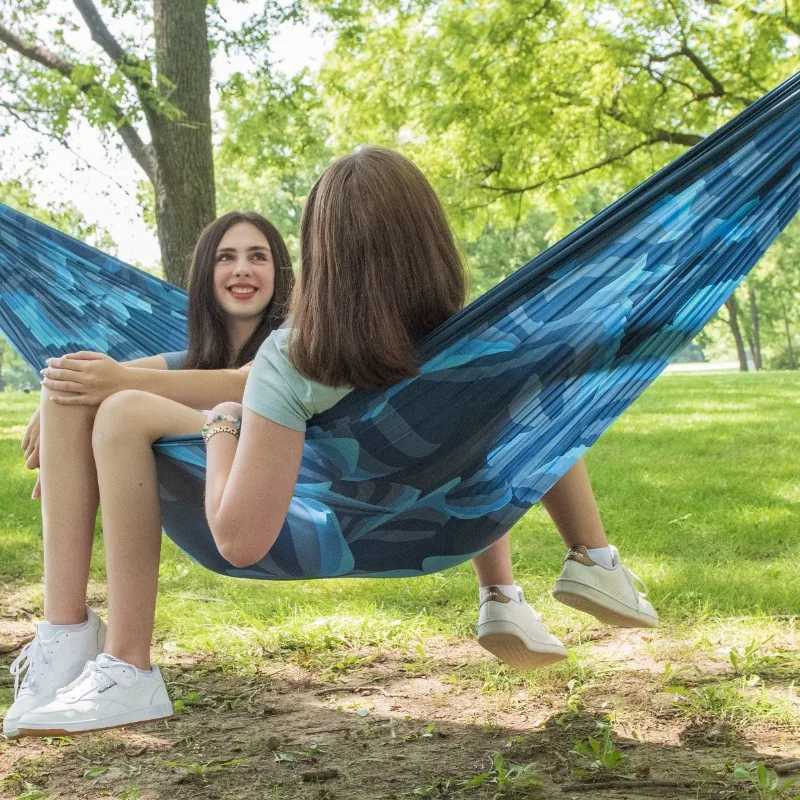 Camp Furniture 2P Travel Hammock Filtrato Blue Ombre Stampa viaggia in spalla in spina dorsale esterno interno Y240423