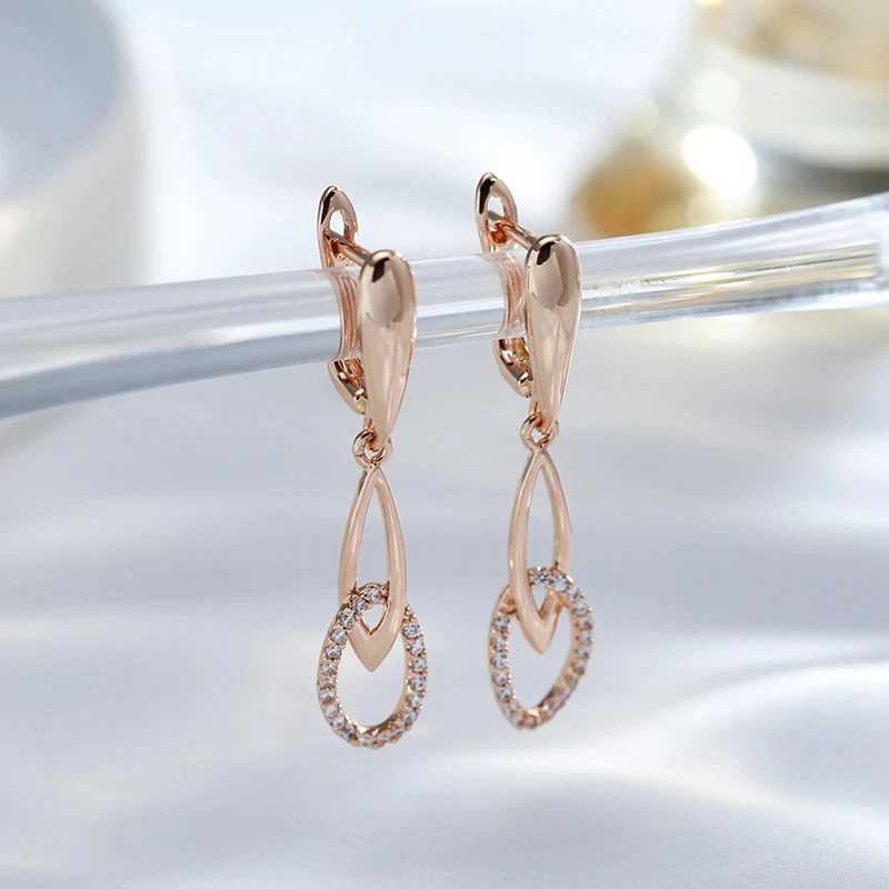 Dangle Chandelier Wbmqda Elegant Fashion Womens Hanging Earrings 585 Rose Gold Color With White Natural Zircon Wedding Party Luxury Dubai Jewelry d240323