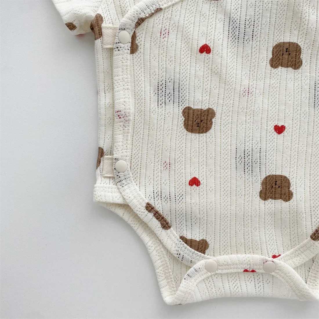 Rompers 2023 Summer New Baby Short Sleeve Bodysuit + kapelusz słodki zwierzęcy nadruk nowonarodzony ubrania maluch chłopiec niedźwiedź kombinezony króliczek H240423